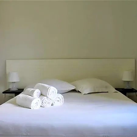 Adonis Hotel 3*