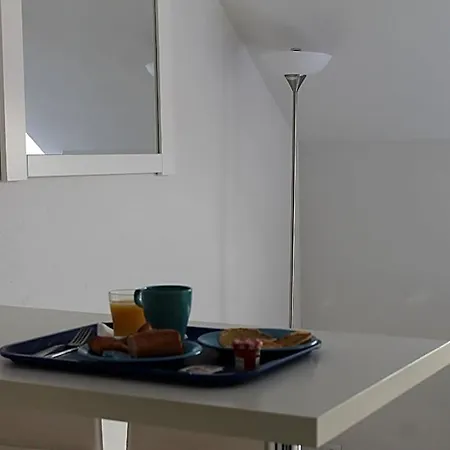 Adonis Hotel